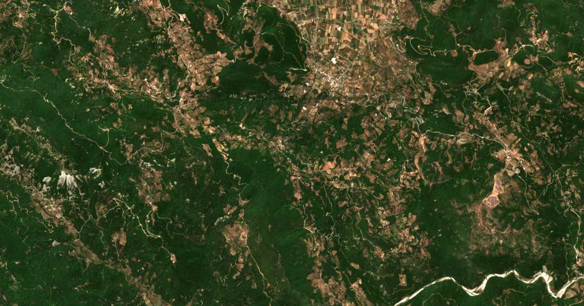Satellitenkarte von Makrinoú