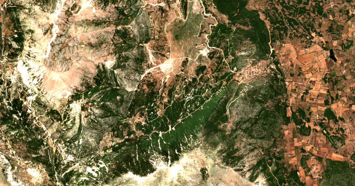 Satellitenkarte von Kompotí