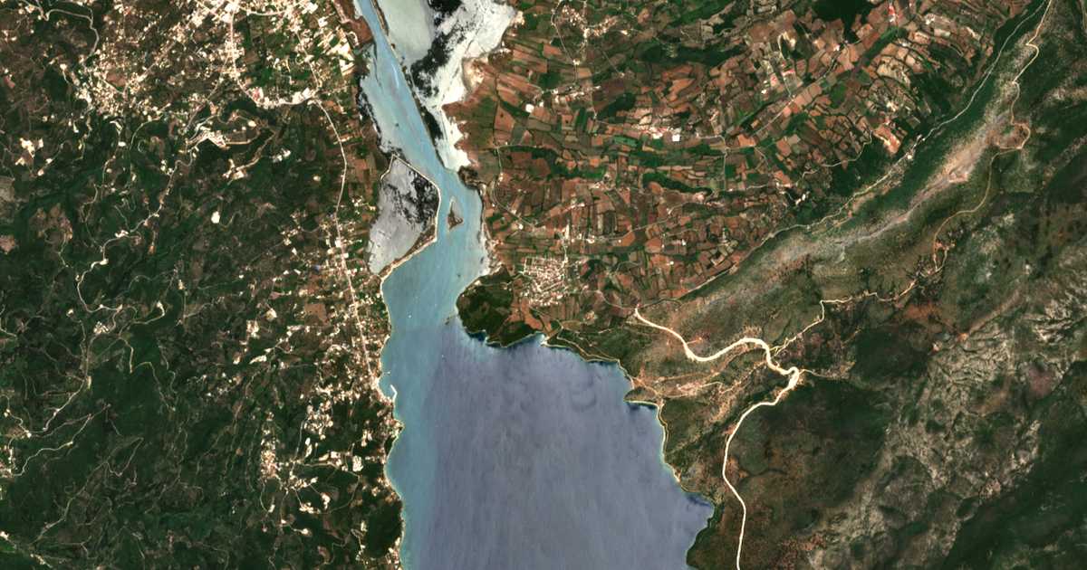 Satellitenkarte von Plagia Etoloakarnanias