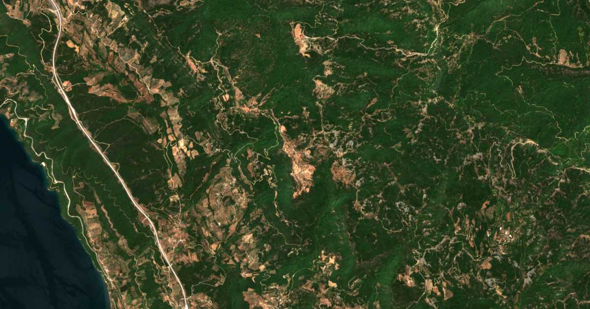 Satellitenkarte von Agía Triás