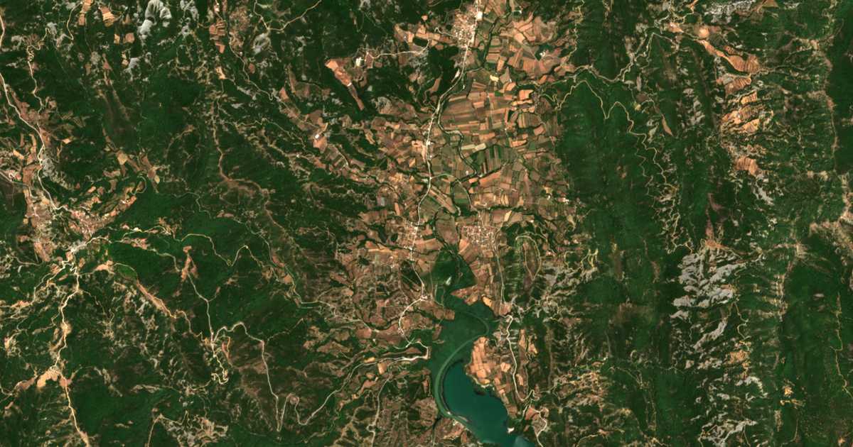 Satellitenkarte von Paliámpela