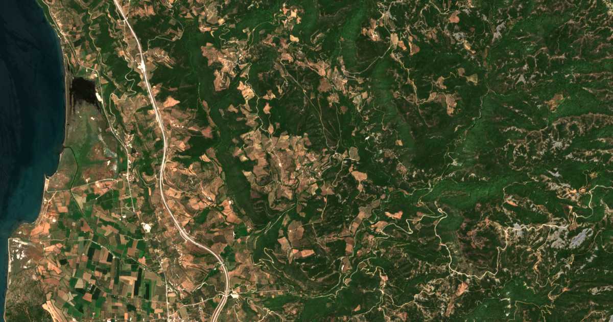 Satellitenkarte von Xirolívadon