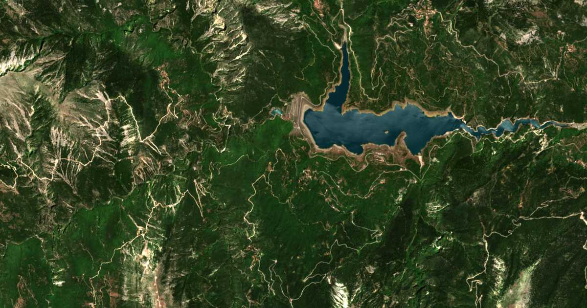 Satellitenkarte von Ágios Dimítrios