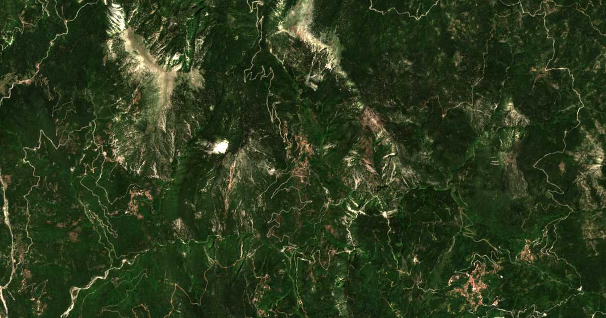 Satellitenkarte von Ampelakiótissa