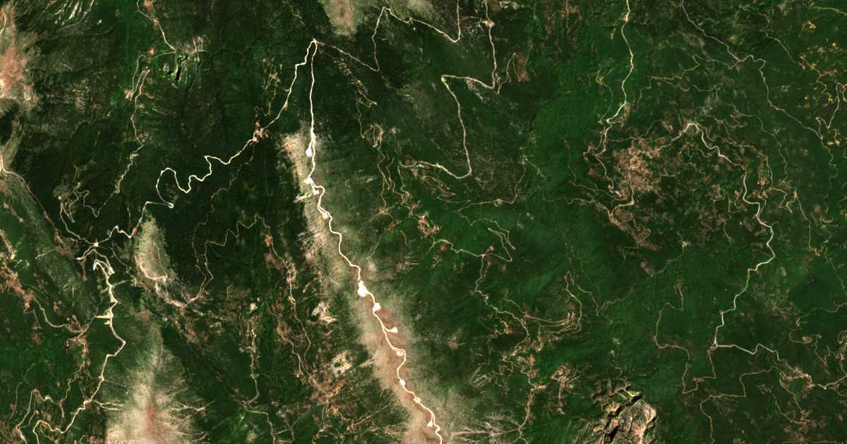 Satellitenkarte von Anavrytí