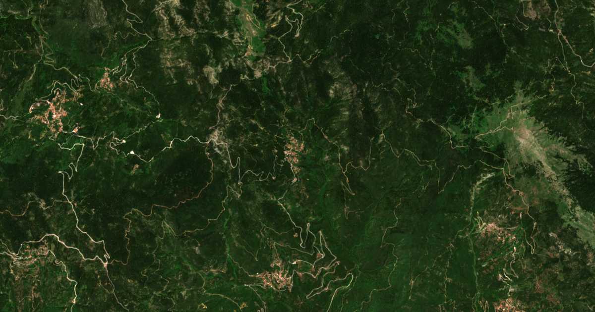 Satellitenkarte von Elatoú
