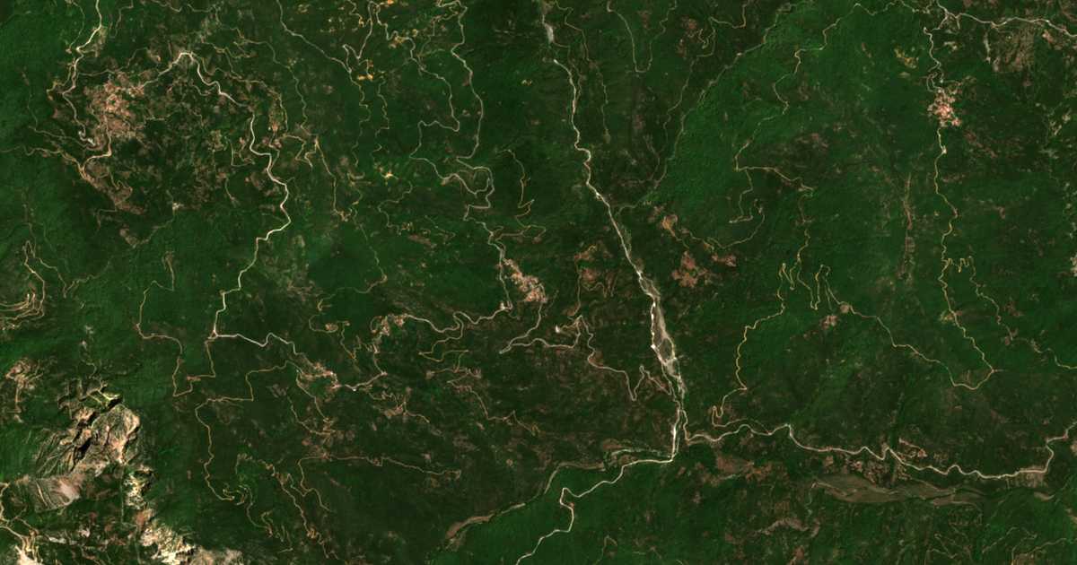 Satellitenkarte von Limnítsa