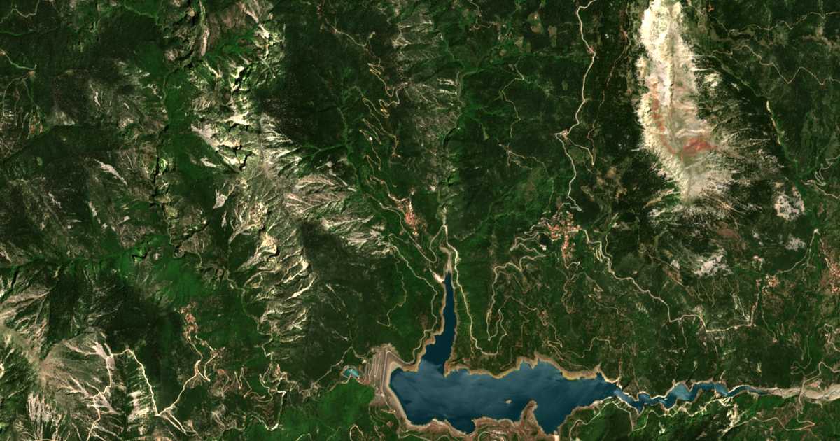 Satellitenkarte von Neochórion