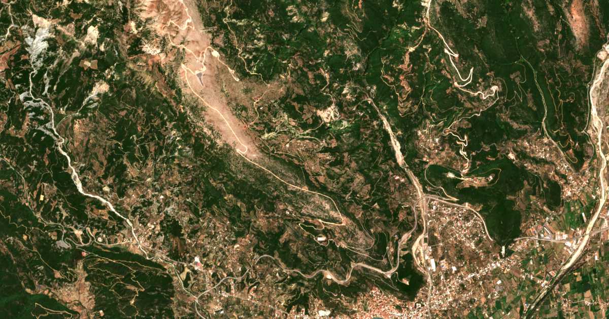 Satellitenkarte von Vomvokoú