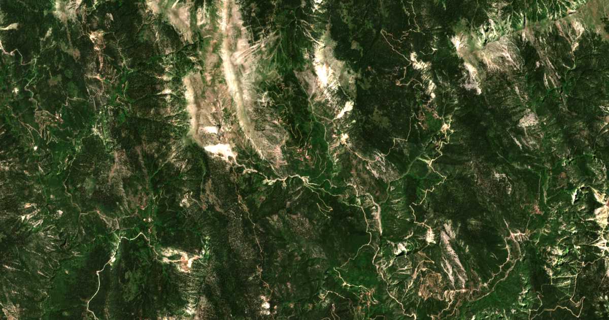 Satellitenkarte von Argyrón Pigádion