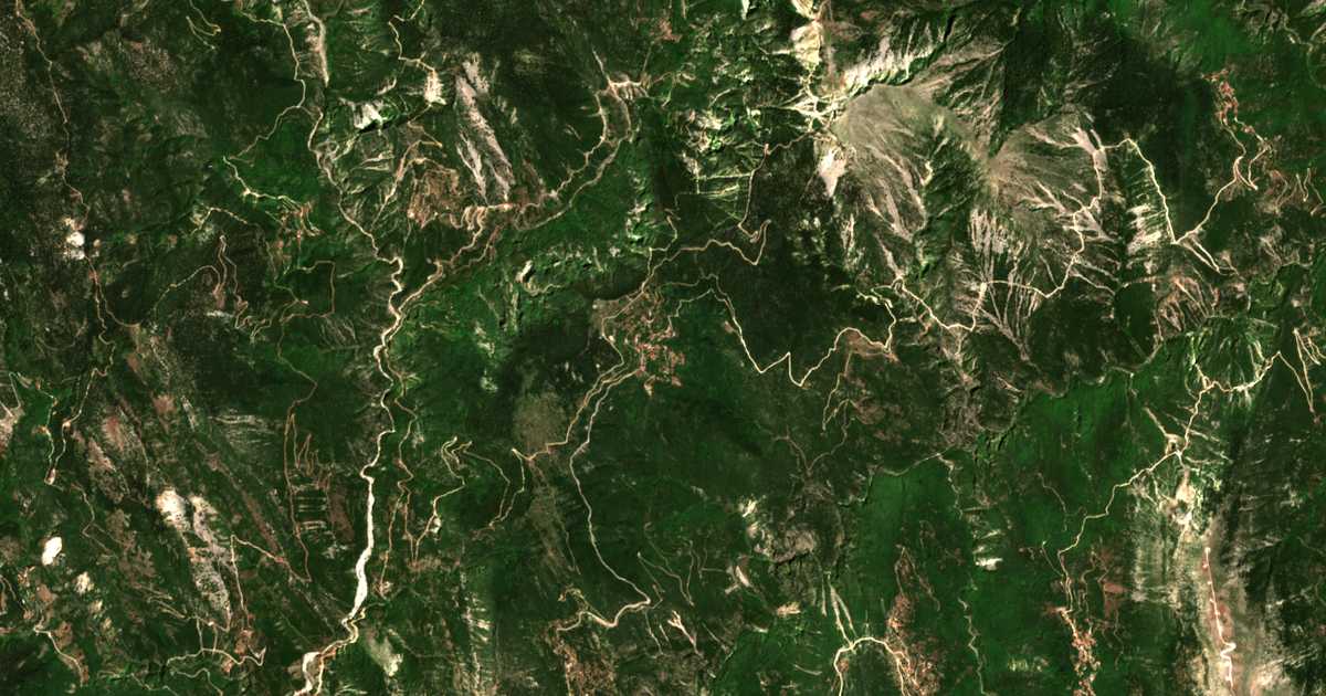 Satellitenkarte von Koníska