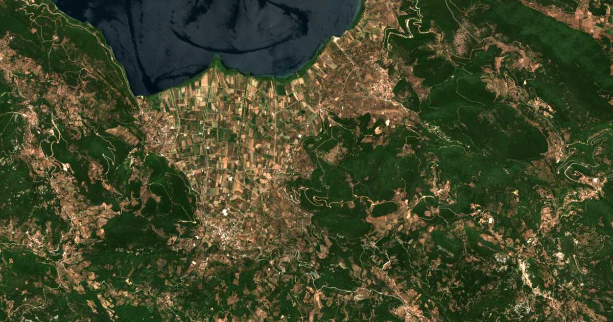 Satellitenkarte von Marathiás