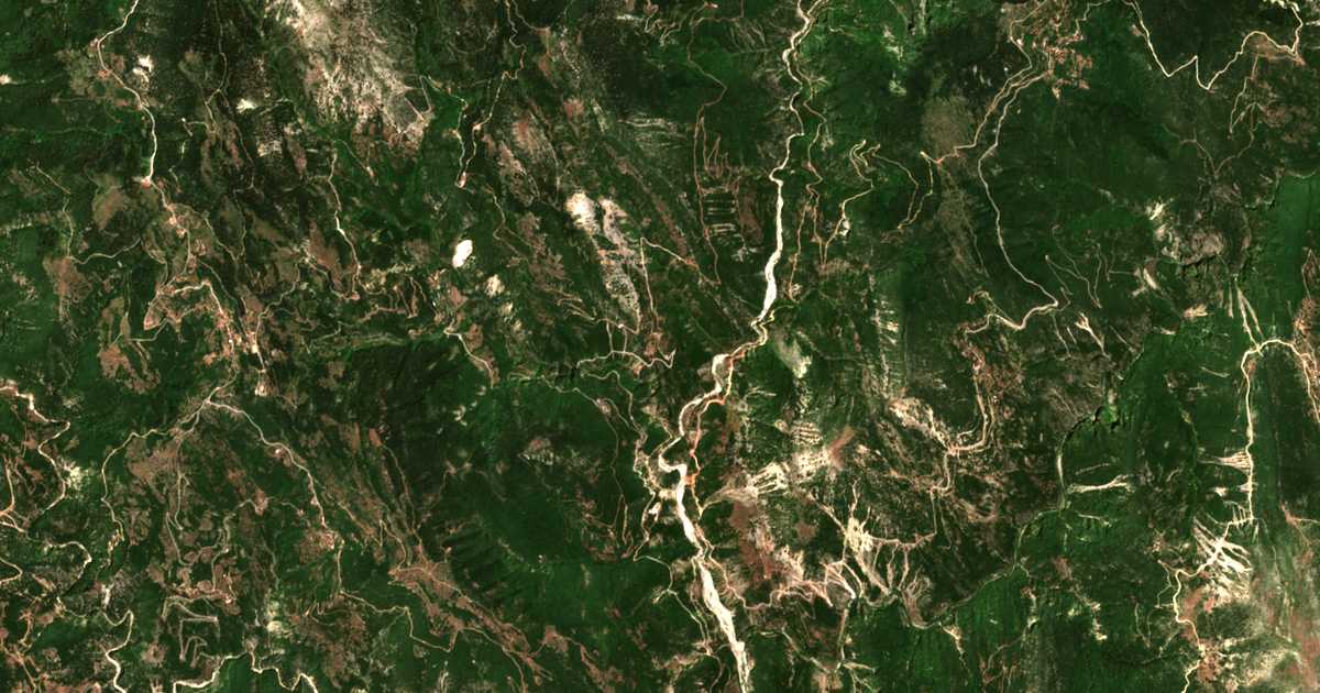 Satellitenkarte von Melígkova