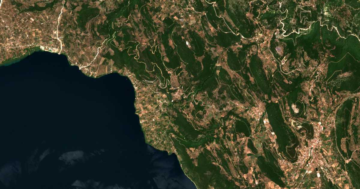 Satellitenkarte von Myrtiá