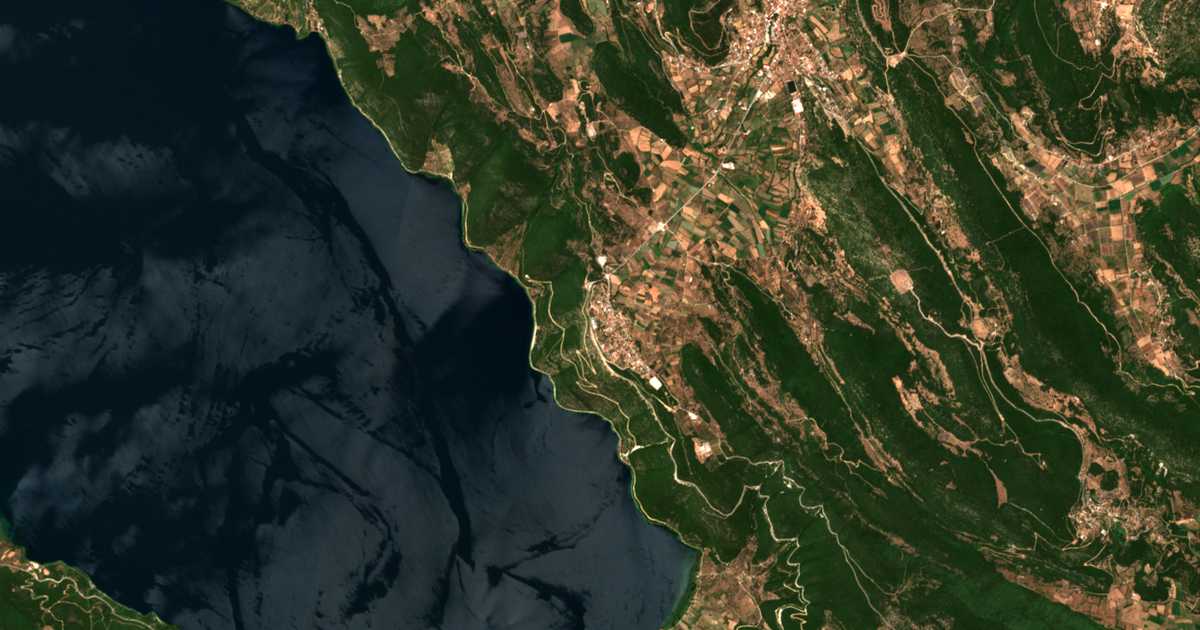 Satellitenkarte von Petrochórion