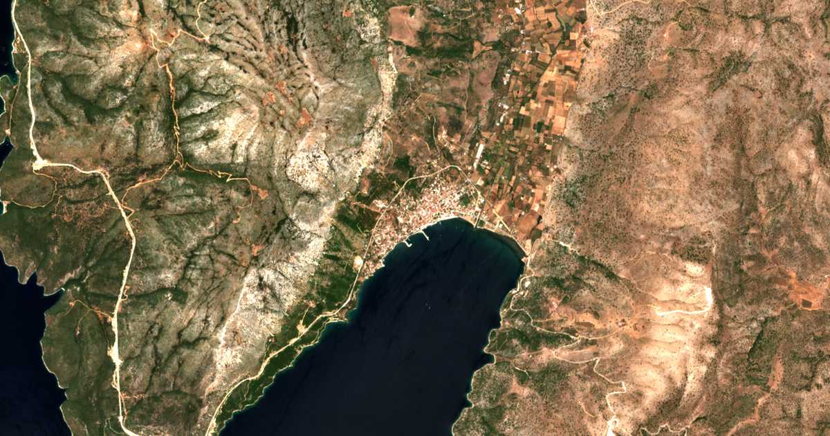 Satellitenkarte von Astakos