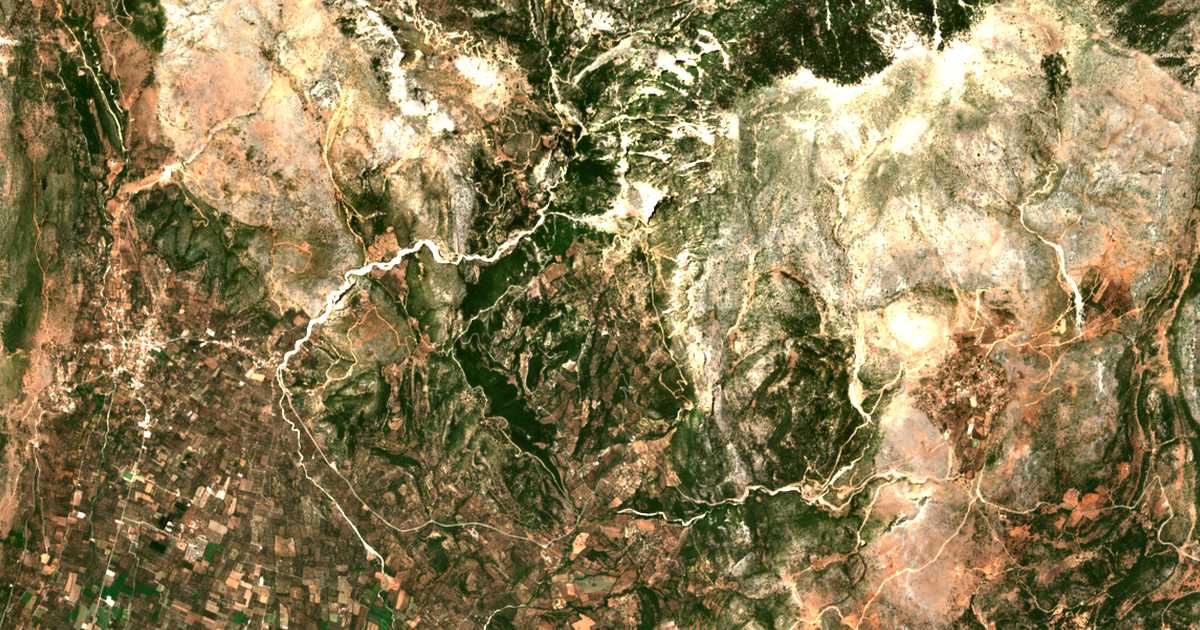 Satellitenkarte von Panagoúla