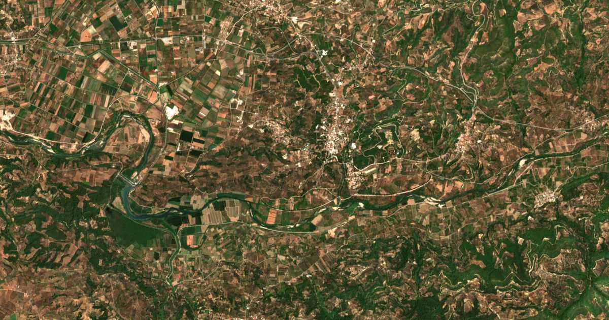 Satellitenkarte von Droúva