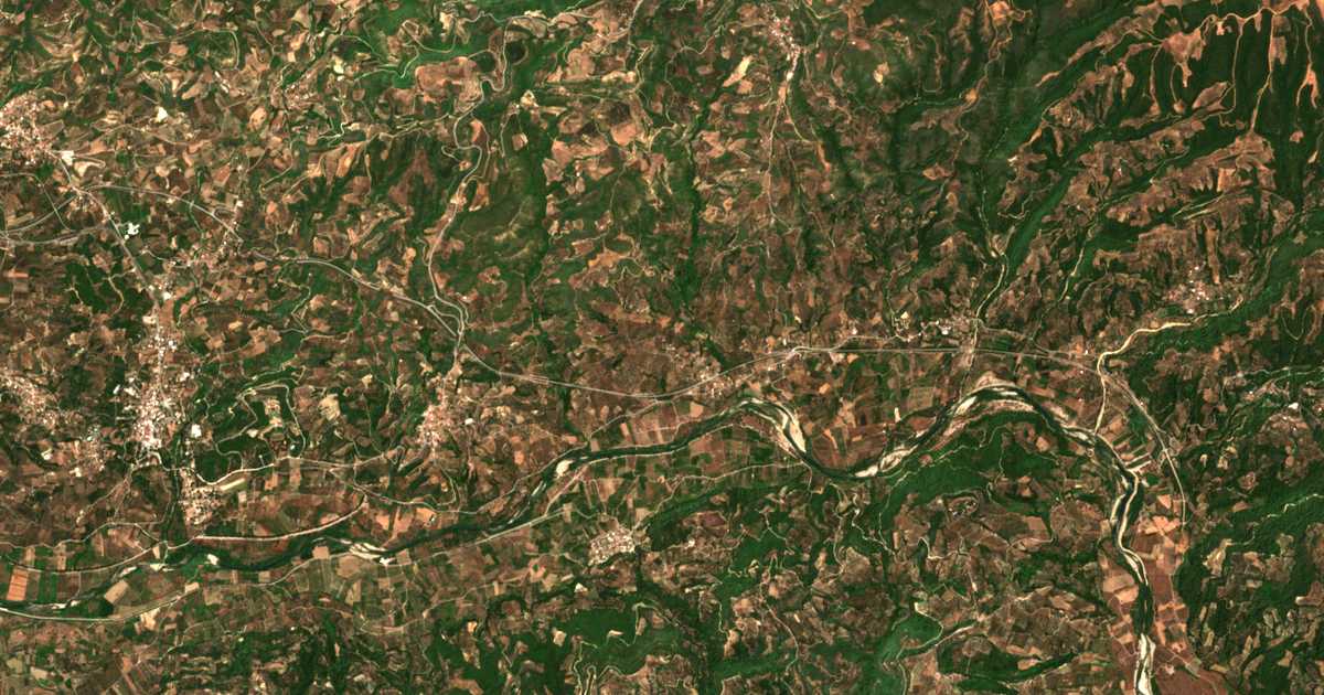 Satellitenkarte von Linariá