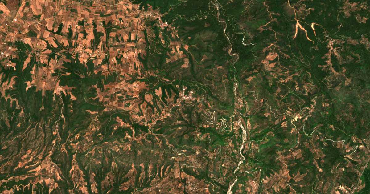 Satellitenkarte von Nemoúta