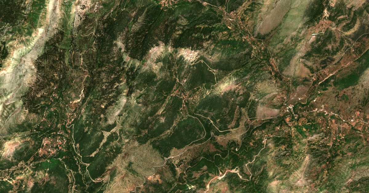 Satellitenkarte von Oreiní