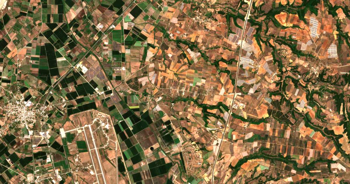 Satellitenkarte von Ágioi Theódoroi