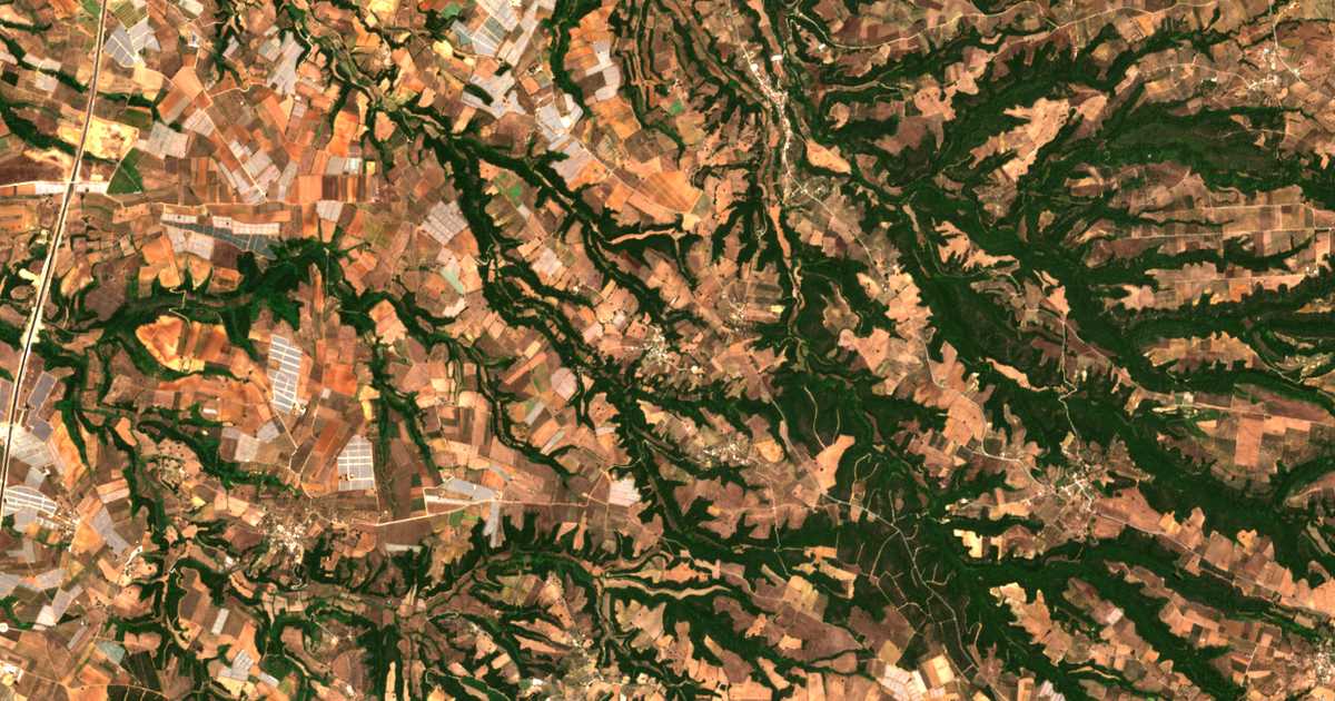 Satellitenkarte von Karavoulaíika