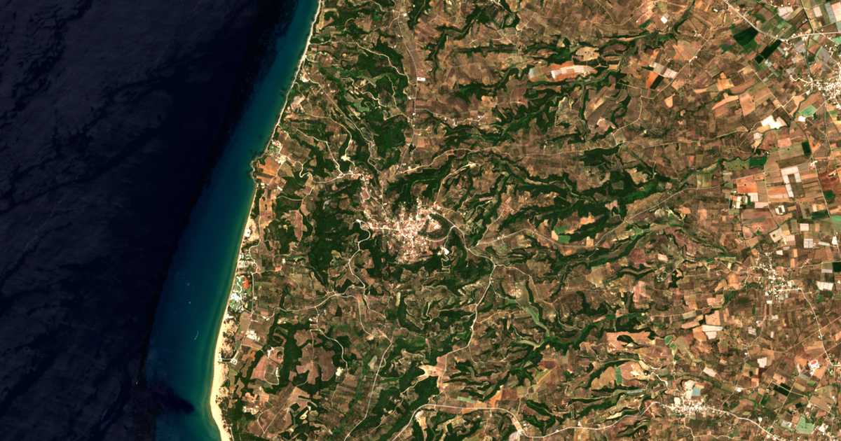 Satellitenkarte von Kástron