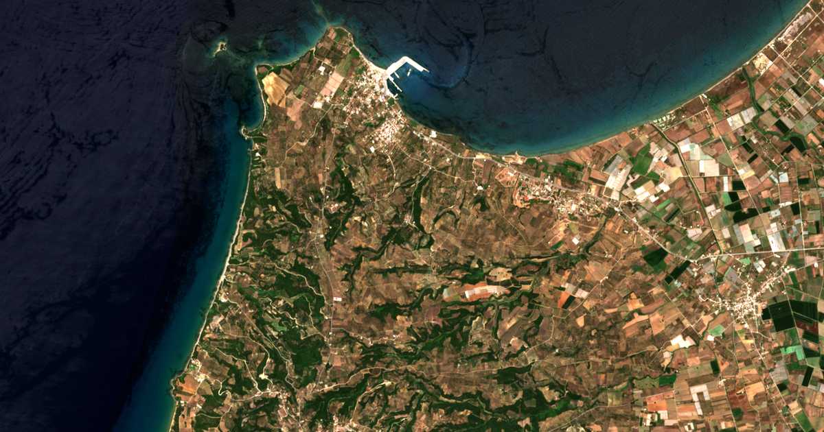 Satellitenkarte von Kloster der Panagia von Vlachernas (Kyllini)
