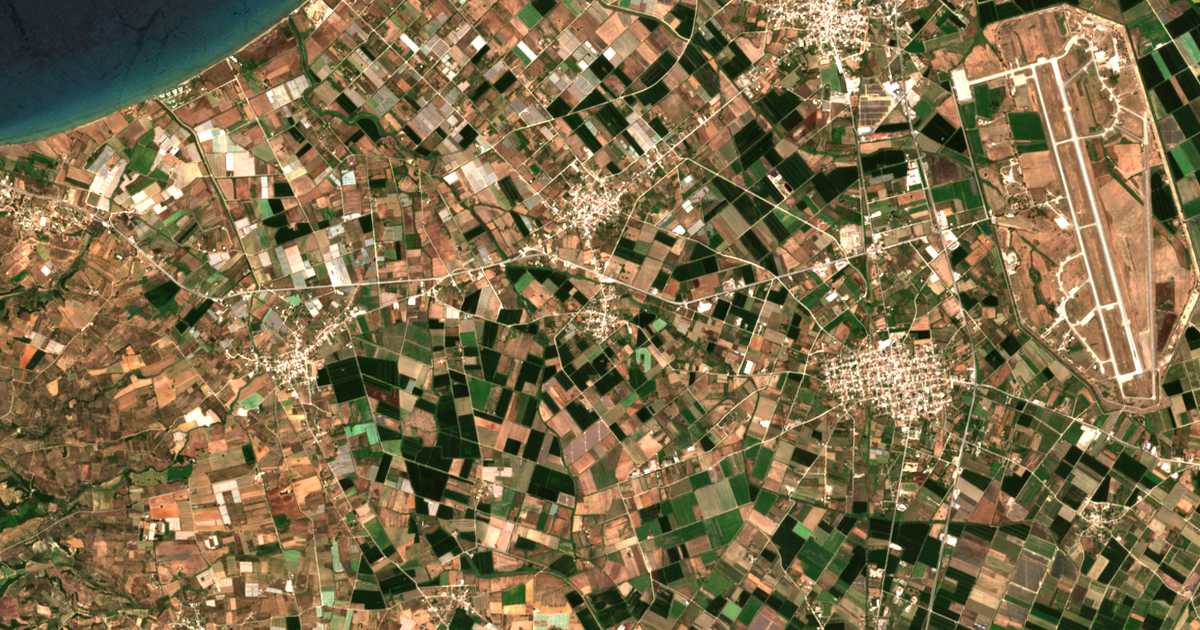 Satellitenkarte von Stroúsion