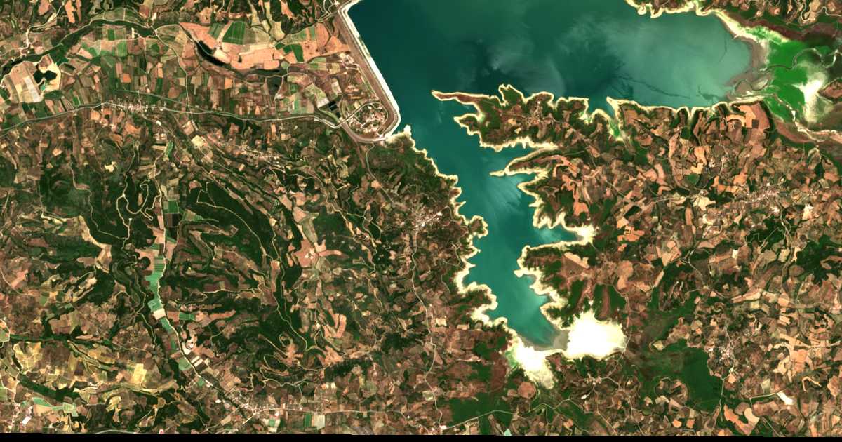 Satellitenkarte von Ágios Ilías