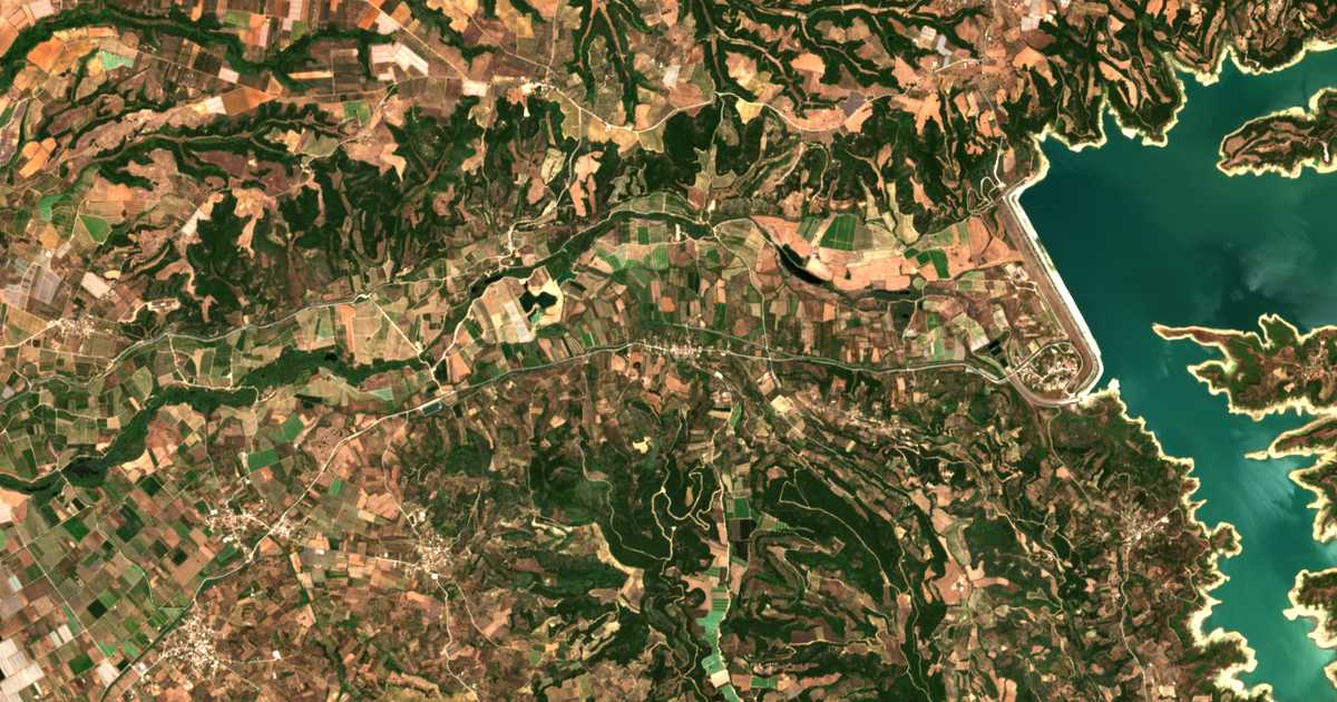 Satellitenkarte von Ágios Dimítrios