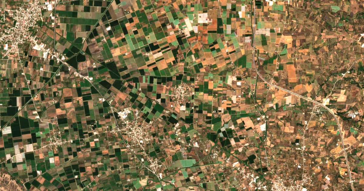 Satellitenkarte von Ampelókampos