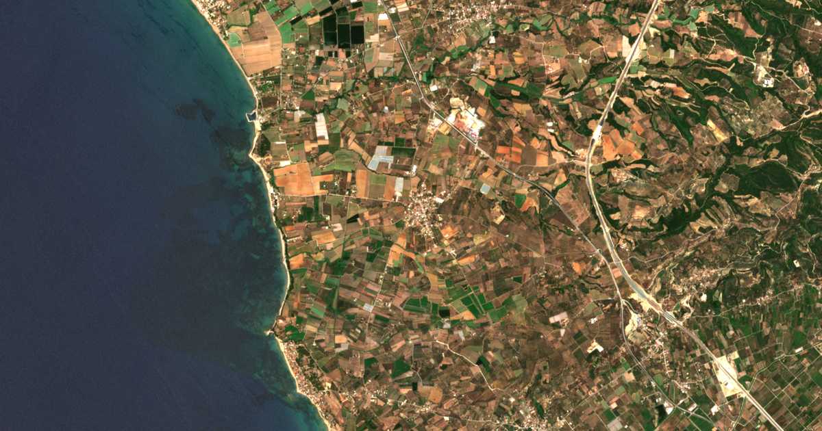Satellitenkarte von Dounaíika