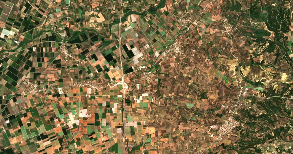 Satellitenkarte von Sóstion
