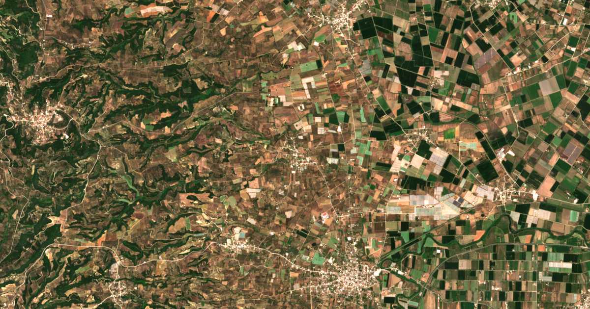Satellitenkarte von Máchos
