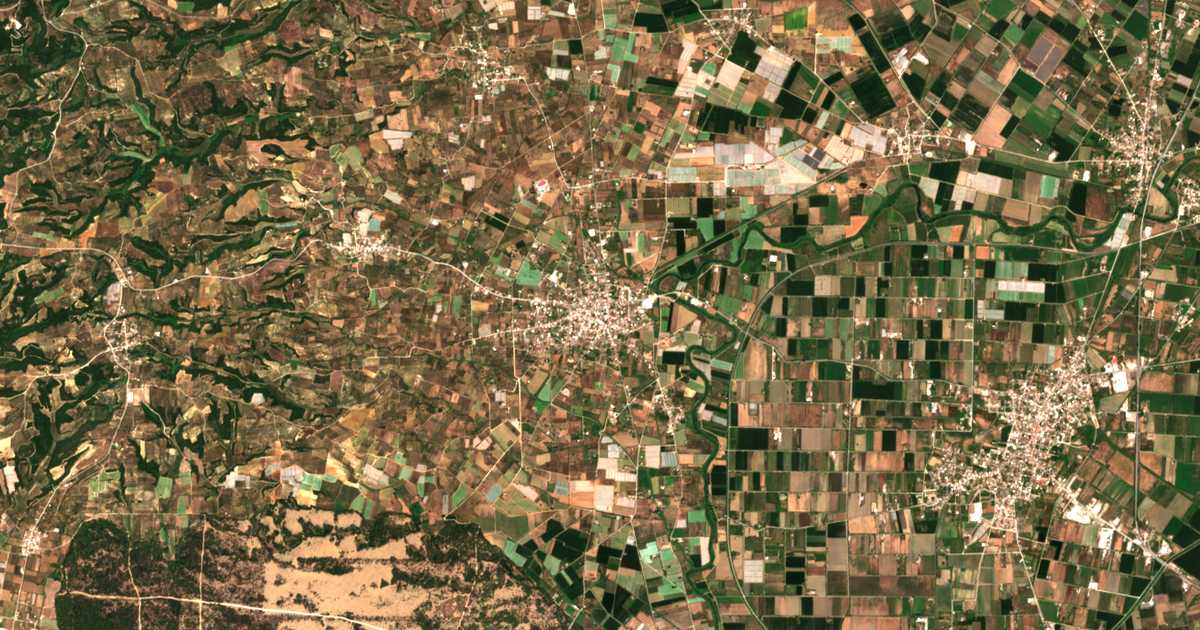 Satellitenkarte von Vartholomio