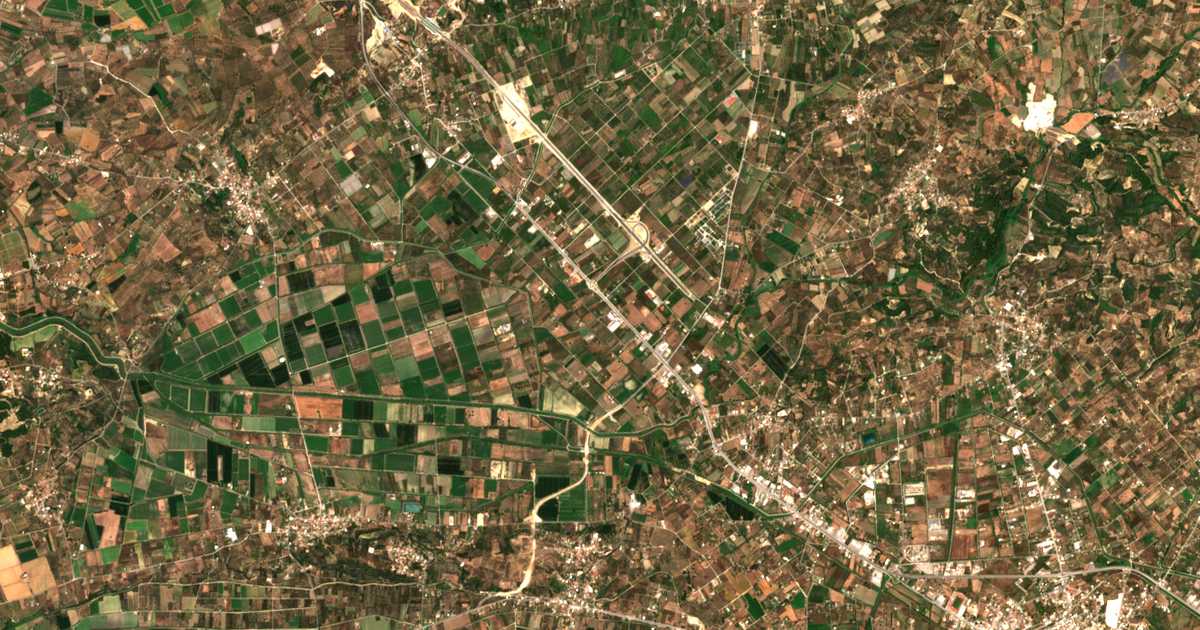 Satellitenkarte von Glykórizo