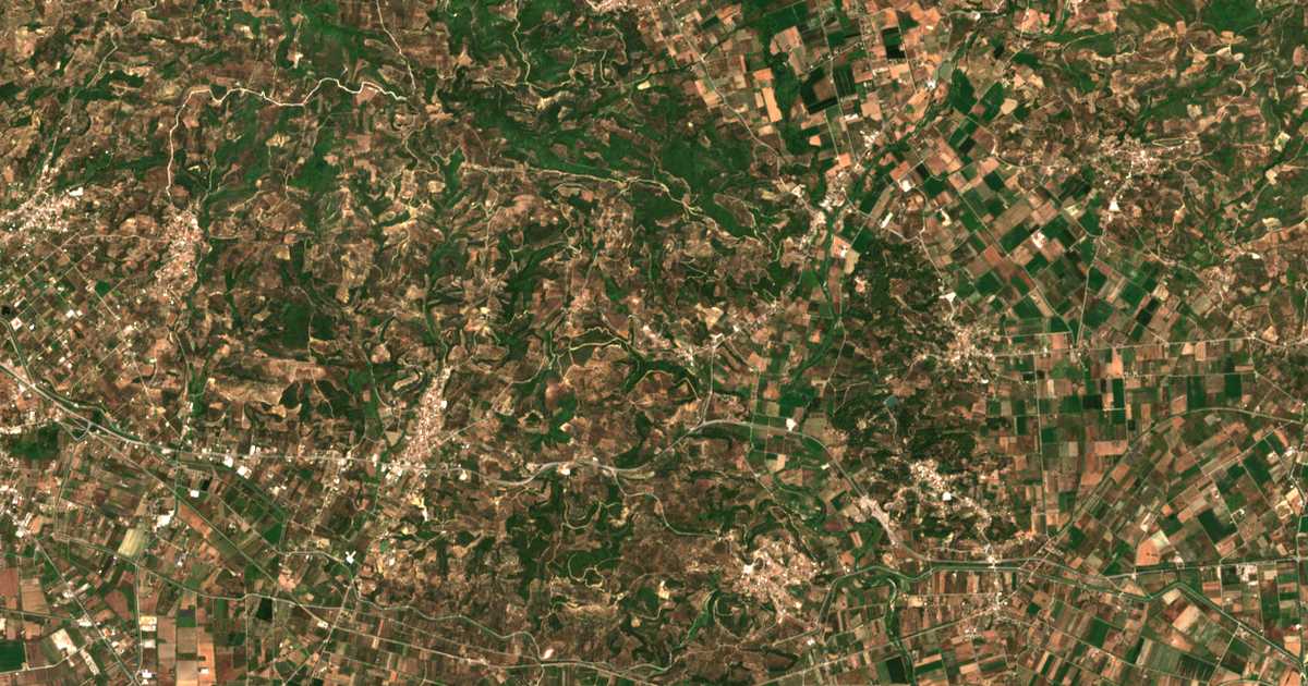 Satellitenkarte von Palaiovarvásaina