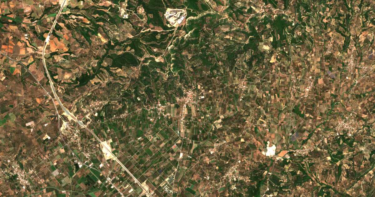 Satellitenkarte von Voúnargon
