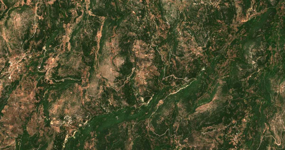 Satellitenkarte von Petrálona