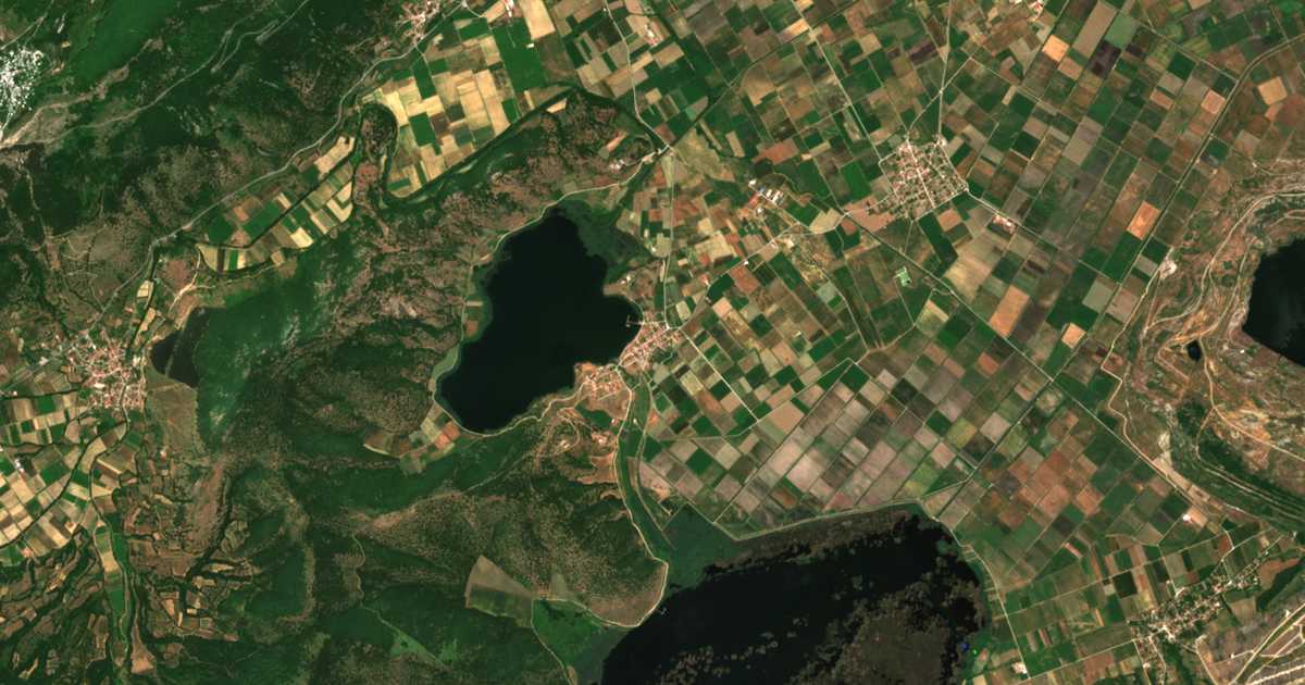 Satellitenkarte von Limnochórion