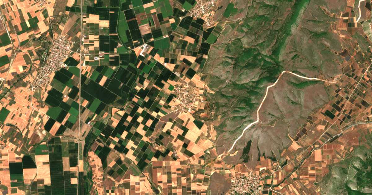 Satellitenkarte von Pelargós