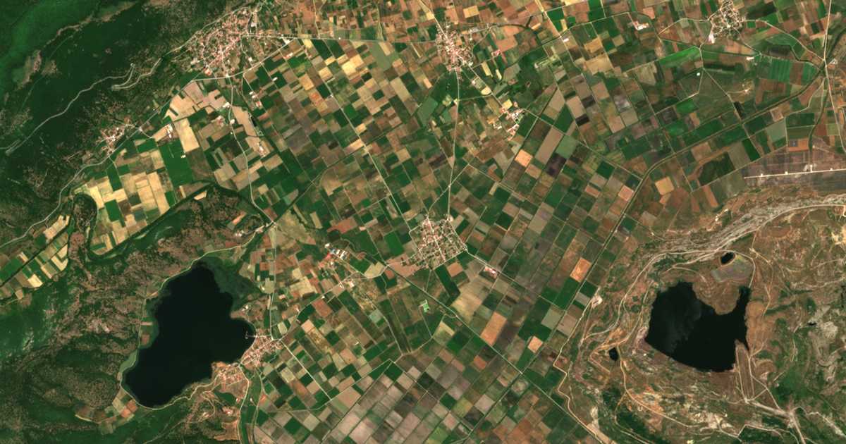 Satellitenkarte von Valtónera
