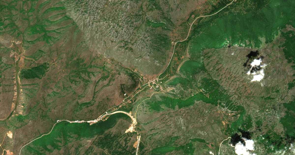 Satellitenkarte von Krystallopigí