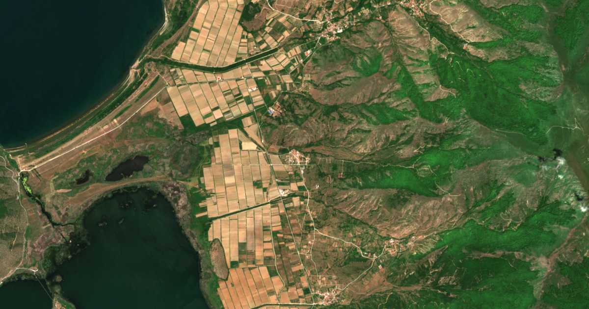 Satellitenkarte von Platý