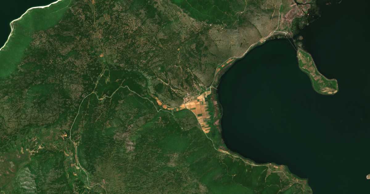 Satellitenkarte von Pýli
