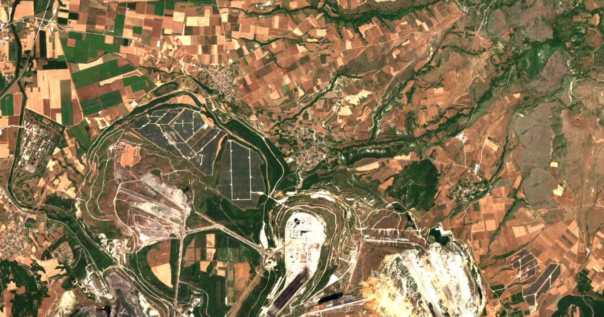 Satellitenkarte von Karyochórion
