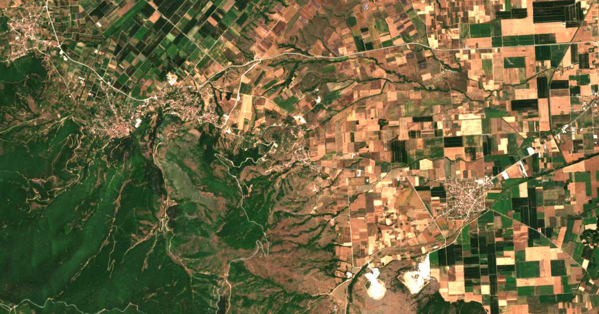 Satellitenkarte von Kryóvrysi