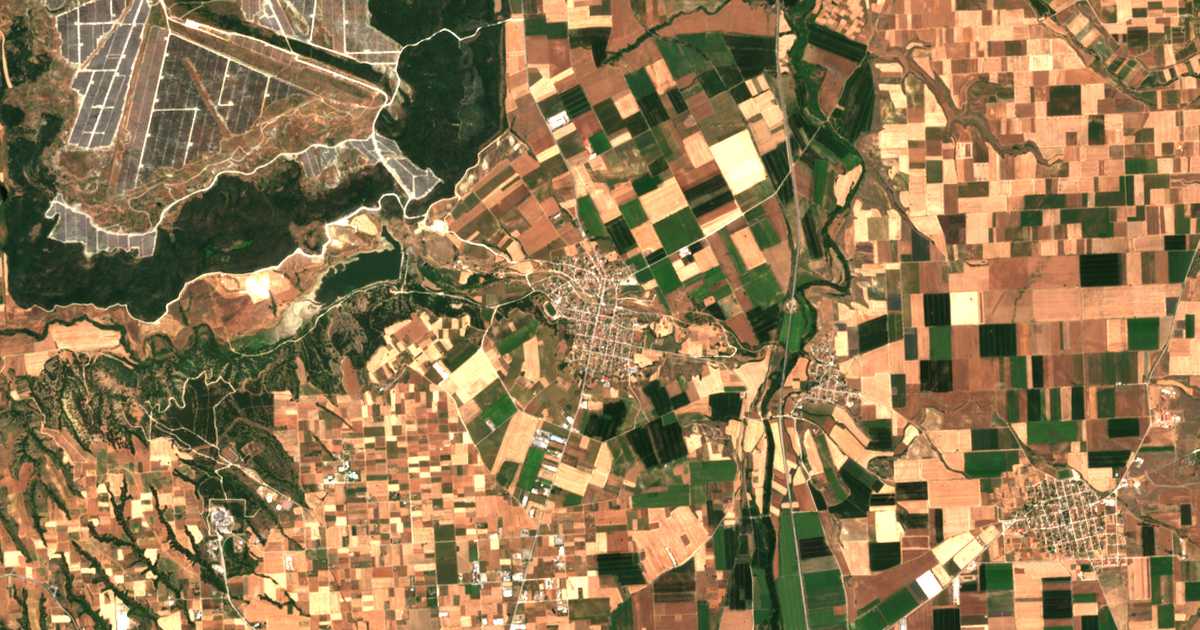 Satellitenkarte von Perdíkkas